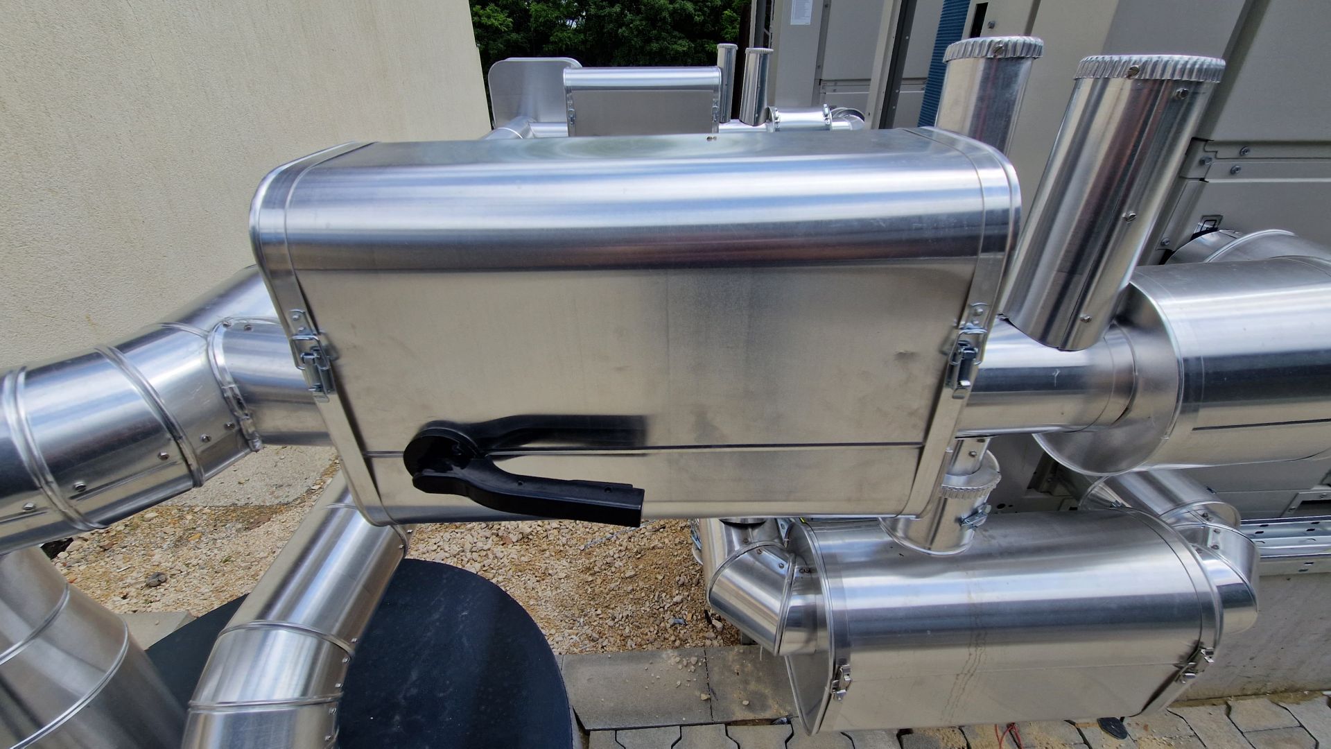 Ipari és középületek