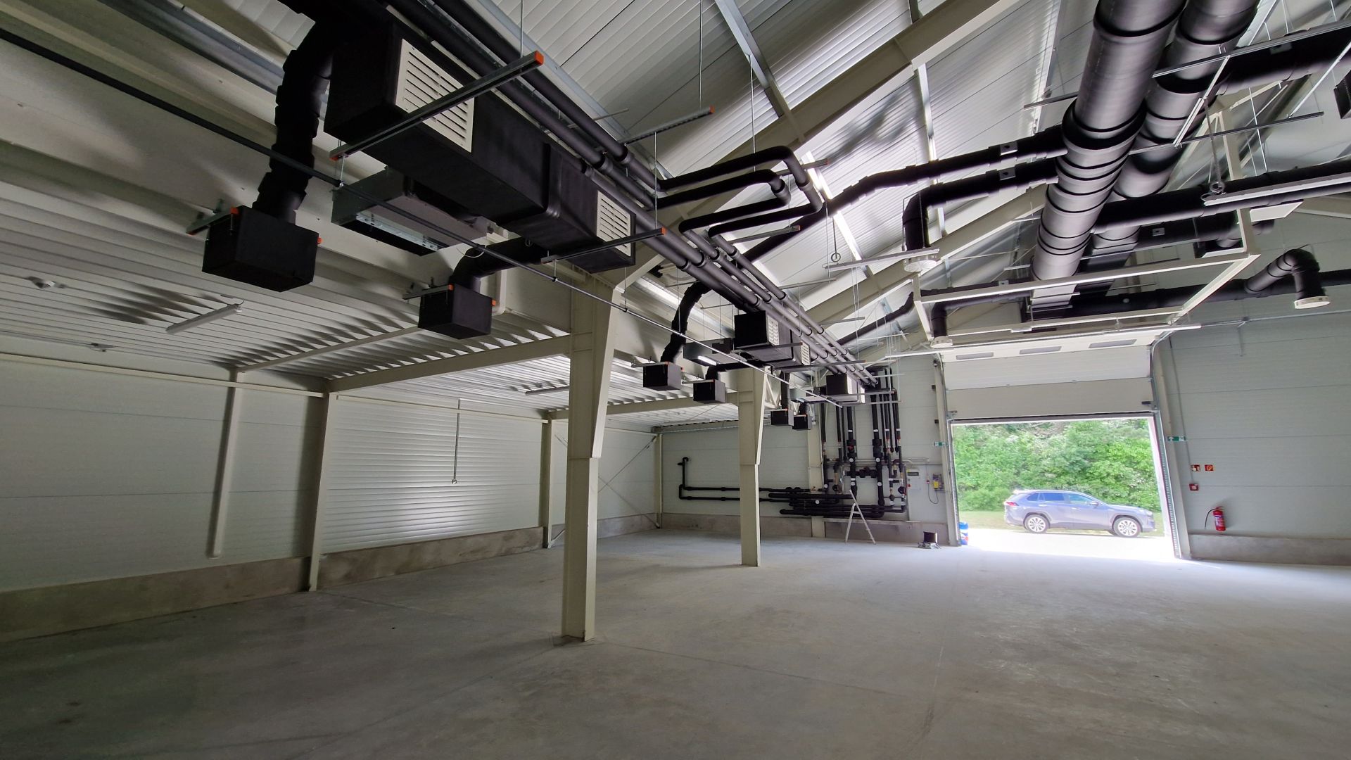 Ipari és középületek