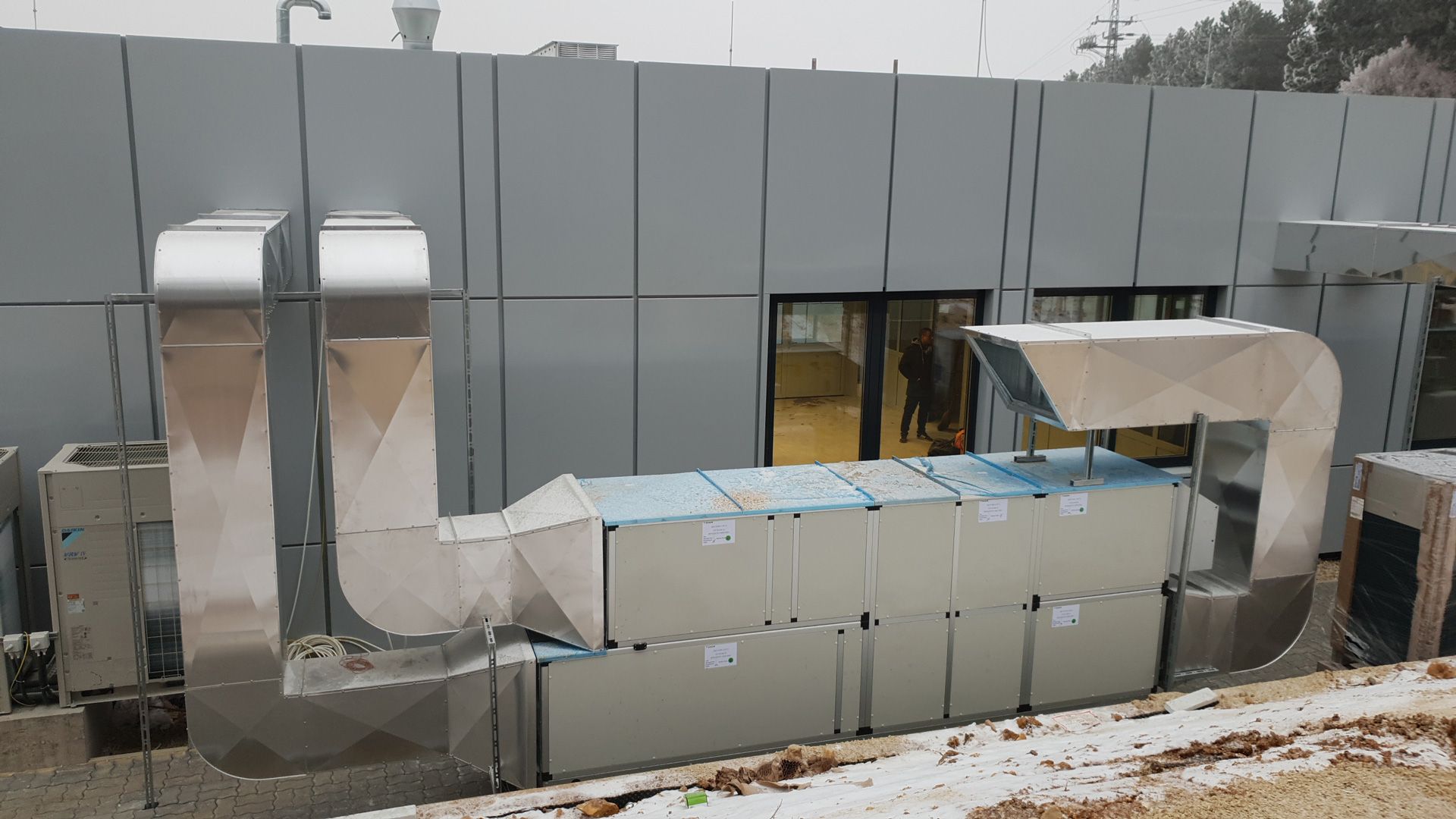 Ipari és középületek