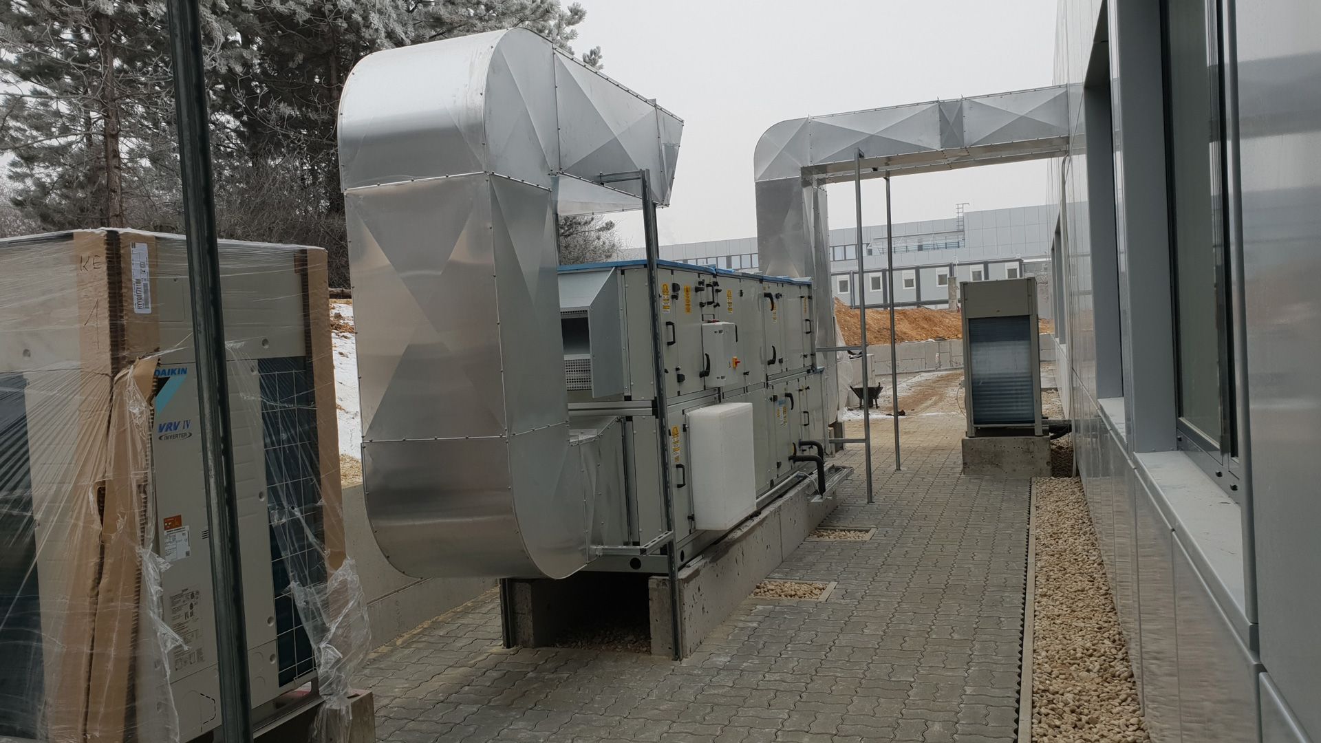 Ipari és középületek