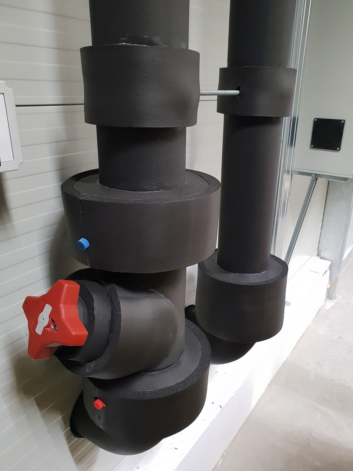 Ipari és középületek