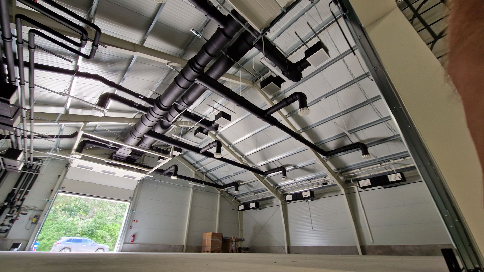 Ipari és középületek