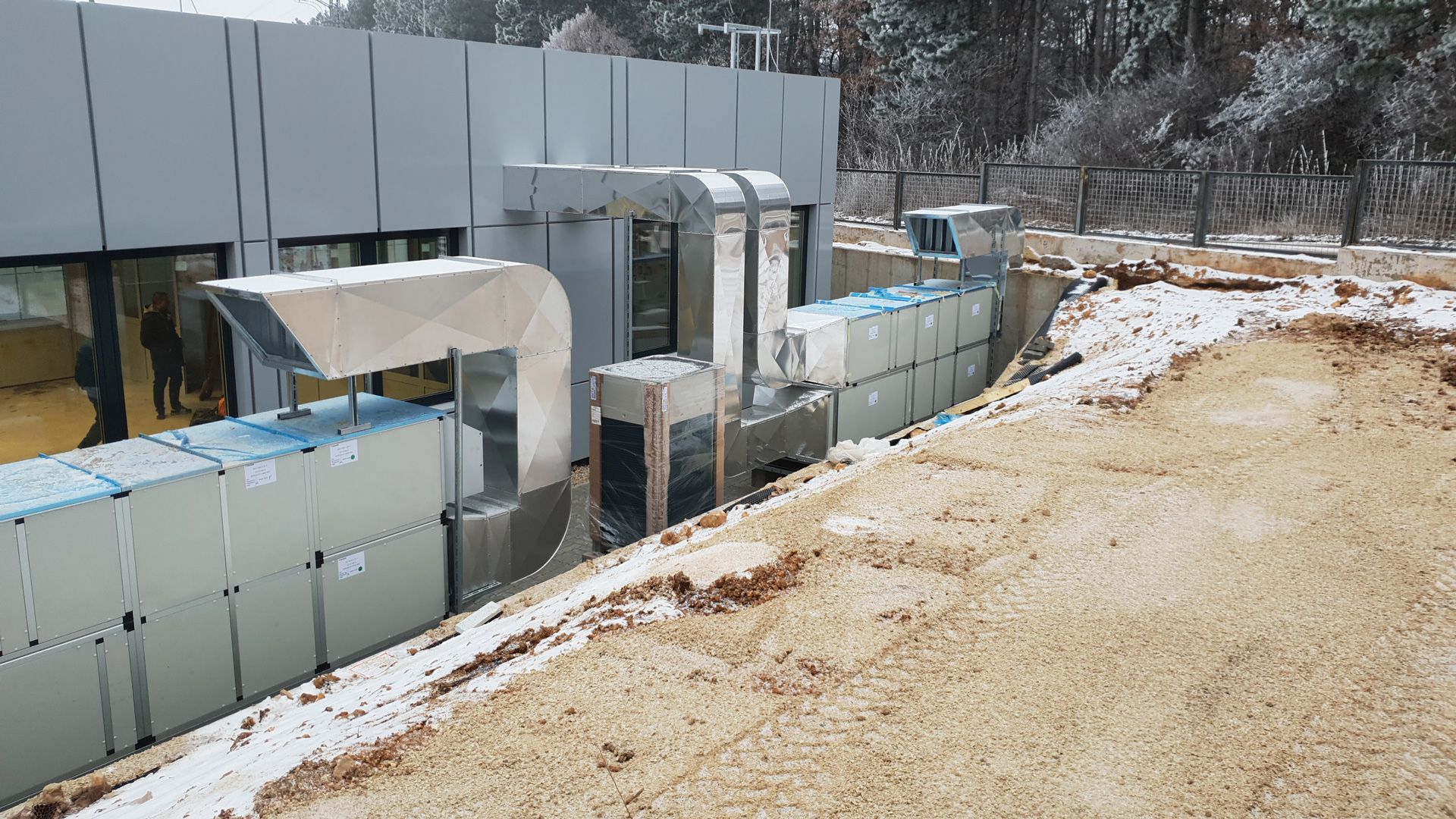 Ipari és középületek