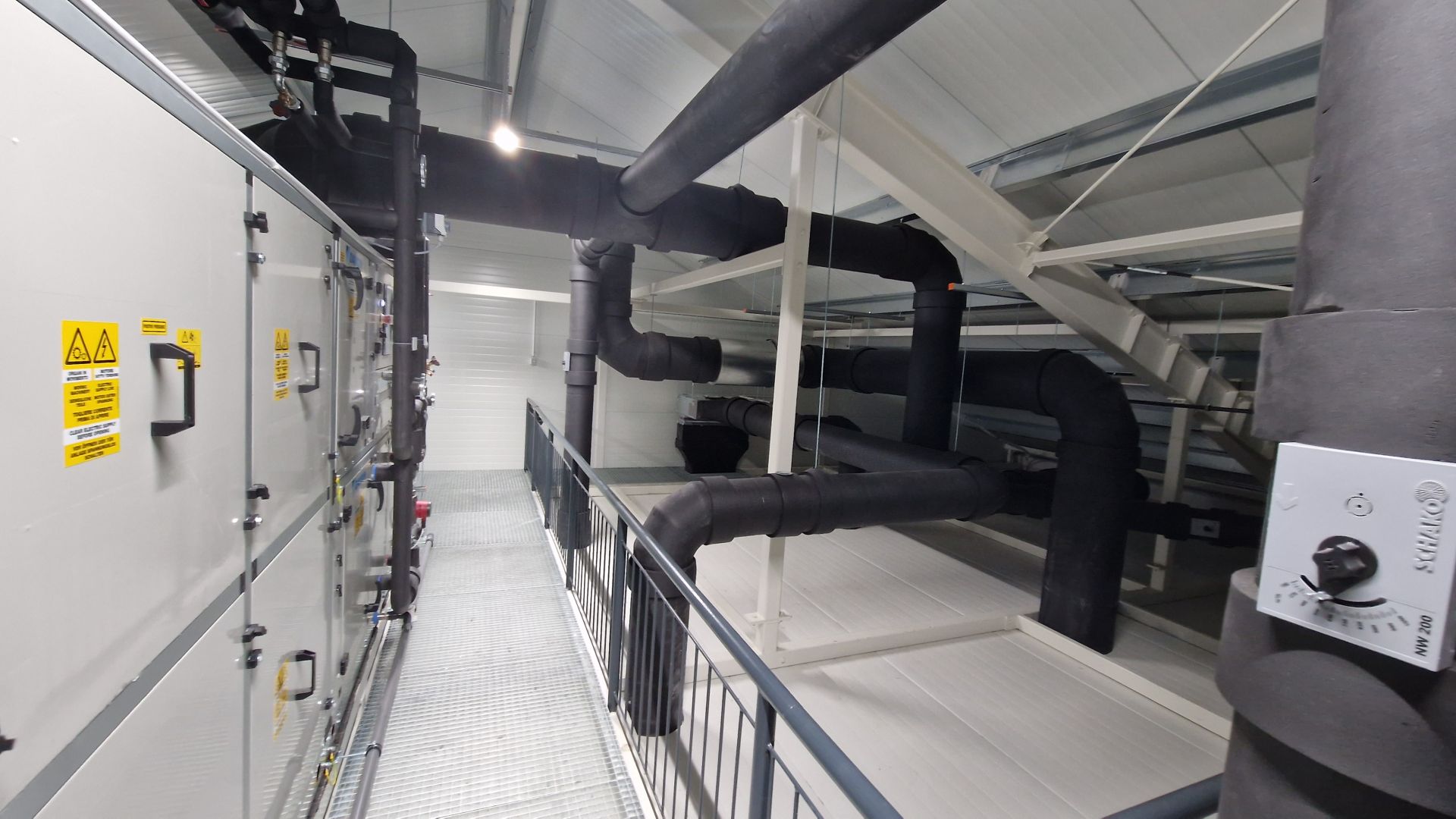 Ipari és középületek